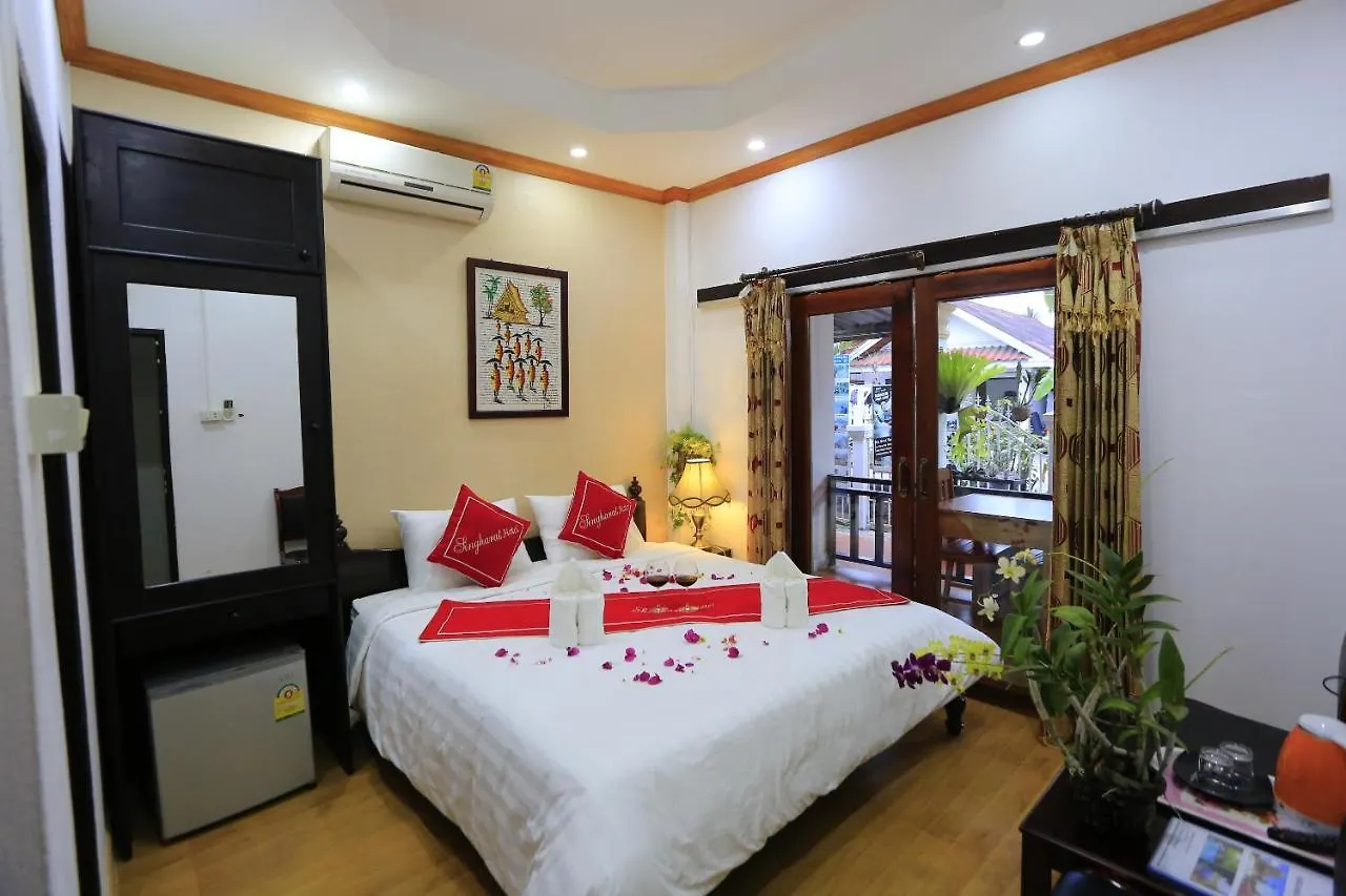 Singharat Boutique House Bed & Breakfast Luang Prabang 3*,